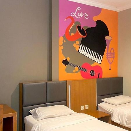 Maguwo Votel Viure Hotel Jogjakarta מראה חיצוני תמונה