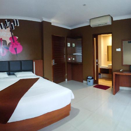 Maguwo Votel Viure Hotel Jogjakarta מראה חיצוני תמונה