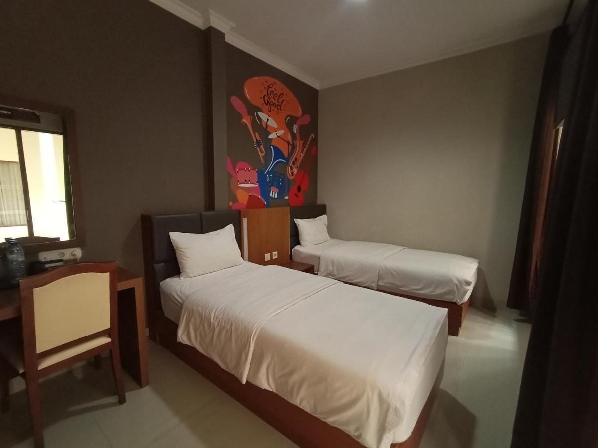 Maguwo Votel Viure Hotel Jogjakarta מראה חיצוני תמונה