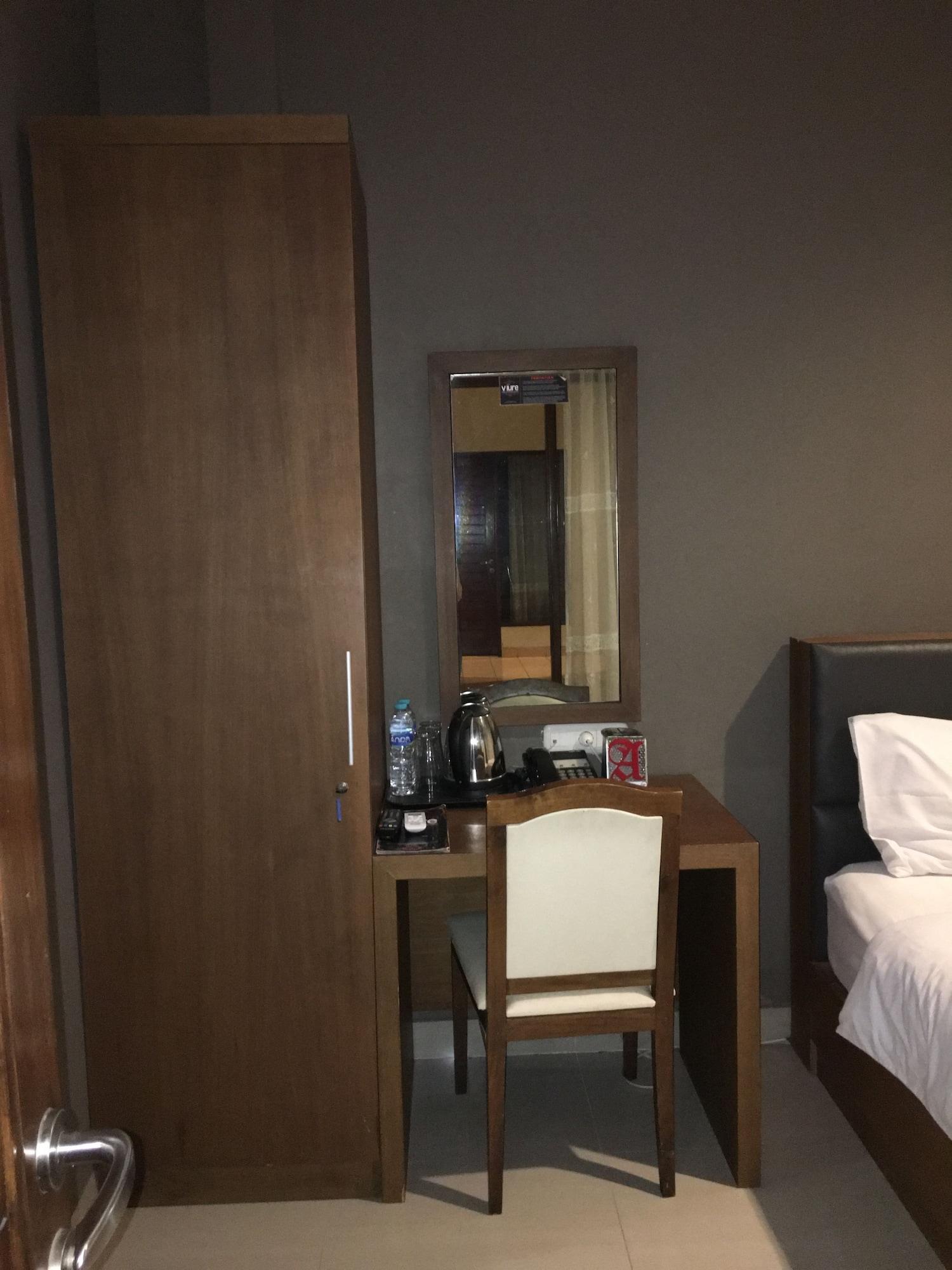 Maguwo Votel Viure Hotel Jogjakarta מראה חיצוני תמונה