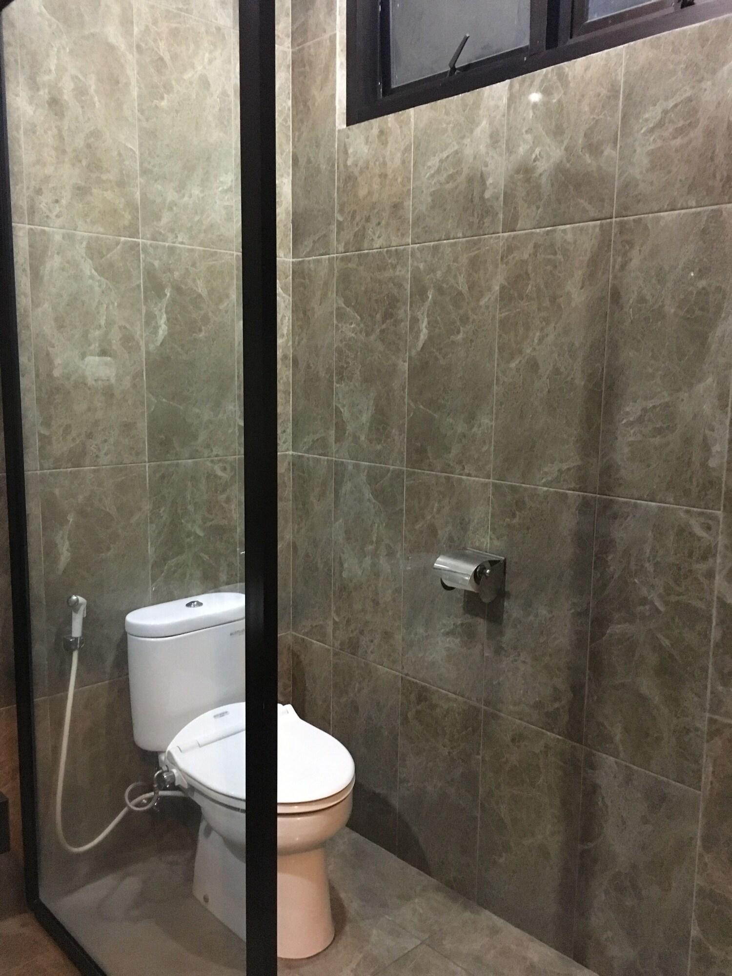Maguwo Votel Viure Hotel Jogjakarta מראה חיצוני תמונה