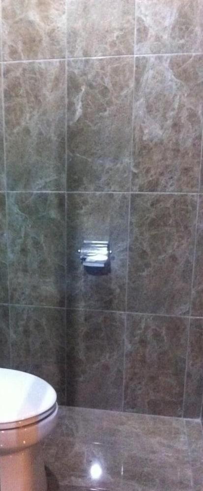Maguwo Votel Viure Hotel Jogjakarta מראה חיצוני תמונה